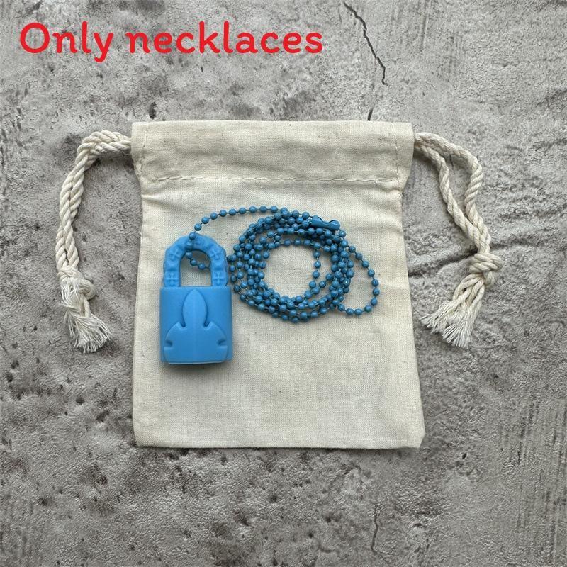 Силиконовое ожерелье с готическим мечом-крестом, разноцветное, для модной повседневной носки