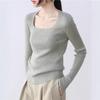 Женский однотонный трикотажный свитер с длинным рукавом и квадратным вырезом для ранней осени и зимы