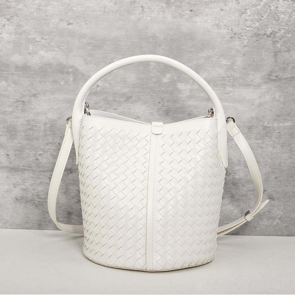 Braided Cowhide Bucket Bag Women's Crossbody Bag Large Capacity Premium Sense Basket Tote Women's Commuter Shoulder Bag