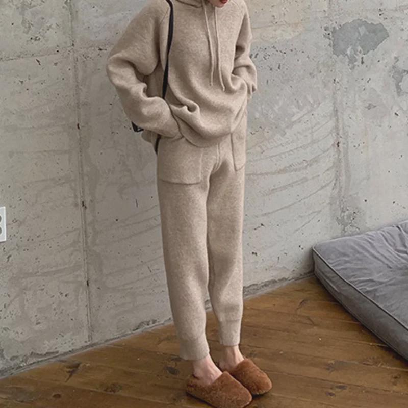 Women's Cozy Hooded Sweater & Knitted Carrot Pants Set - Ideal for Autumn/Winter