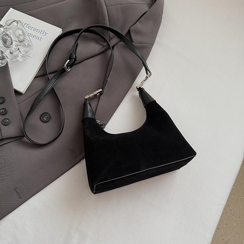 Модная сумка-пельмень для ручной носки женская 2025 осень и зима корейская ins простая универсальная сумка через плечо нишевый тренд сумка-мессенджер