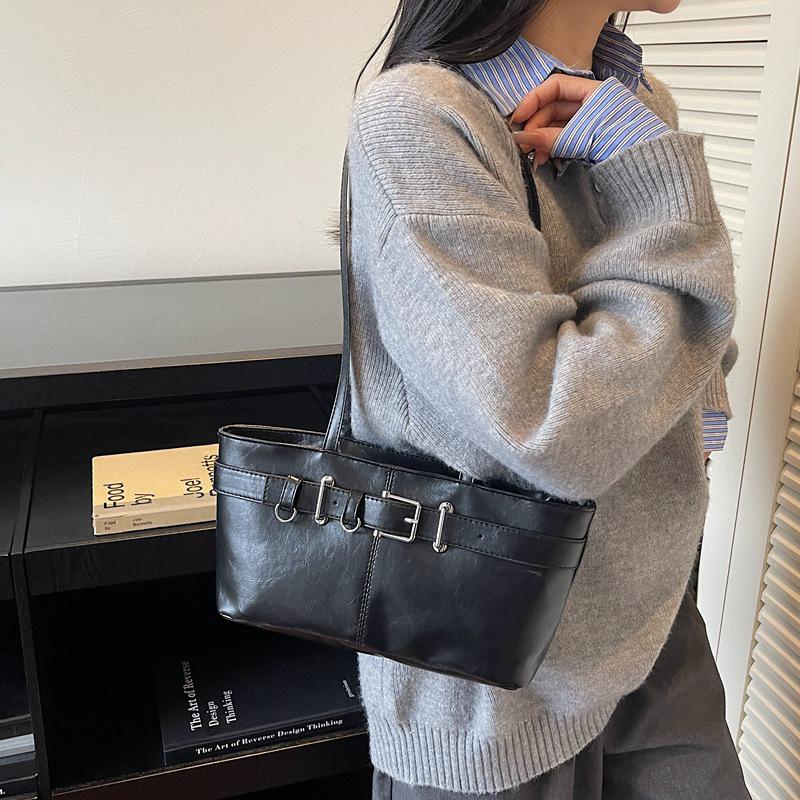 Женская ретро-сумка-тоут большой вместимости - Осень/Зима 2025 Универсальная сумка на плечо и подмышку для моды и поездок на работу