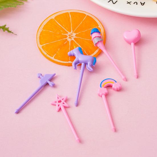 6Pcs Fruit Pick Reusable Bento Food Picks Cute Rainbow Star Heart Shapes Fruit Fork Easy To Clean for Kids