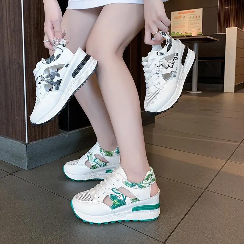 Модные женские дышащие сетчатые спортивные сандалии Летние новые повседневные полые сандалии на танкетке Женские на толстой подошве Удобные нескользящие туфли для ходьбы