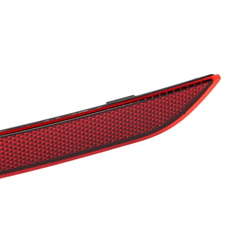 Red Rear Bumper Reflector ABS Bumper Reflector  For Tesla Model Y 2020-2023