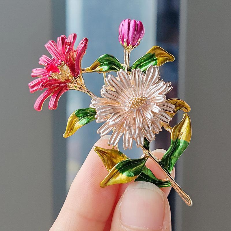 Women Colorful Floral Brooches Pink Enamel Daisy Flower Collar Brooch Pin For Women