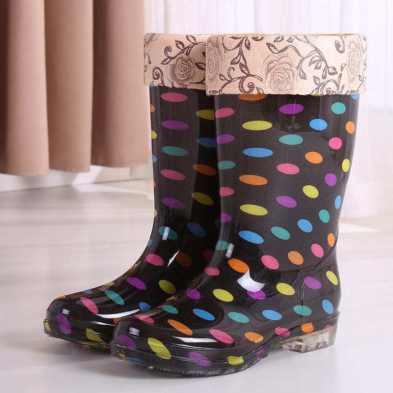 Fashion Outer Wear Medium Tube Waterproof Shoes Rain Shoes Rain Boots Women's Summer Kitchen Work Rubber Shoes Adult Treading Overshoes Non-slip