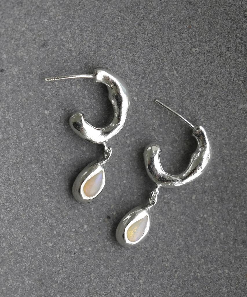 Reindeer Gentle Stone Earring 06
