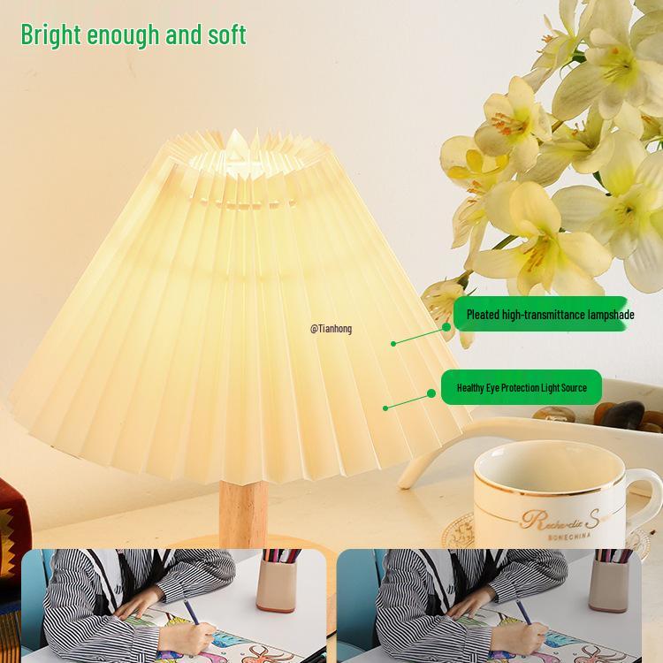 Nordic Retro Pleated Night Light: Bedroom Bedside Table Lamp with Internet Celebrity Style