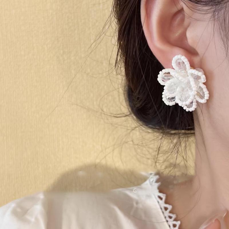 Zircon imitation pearl flower earrings new Y2K sweet high-end earrings French camellia light luxury unique temperament earrings