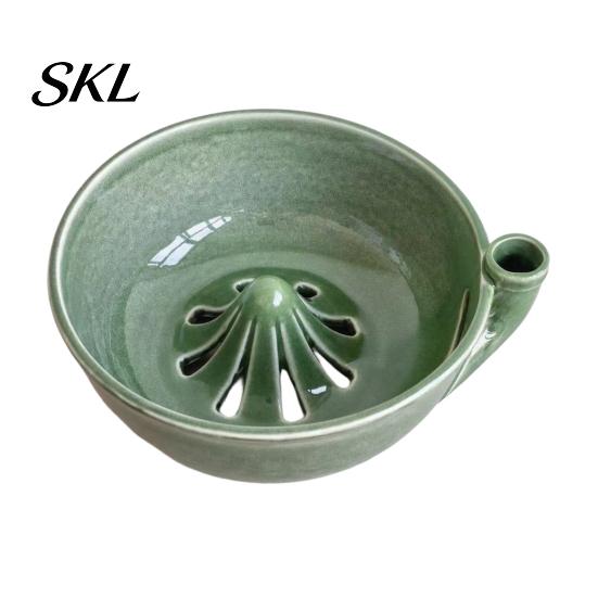 Draining And Rinsing Bowl Self Wash Bowl, with Hollow Drain Holes, Swirl-Flow Berry Kitchen Fruit Washer Washing Ceramic Rinse for Counter