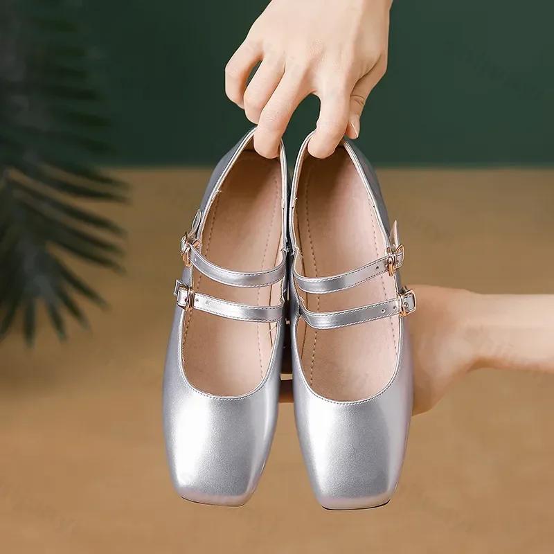 Мода 2025 Осень Женские Балетки Модные Туфли Мэри Джейн с Квадратным Носком и Мелким Вырезом Мягкие Повседневные Балетки для Женщин Разноцветные Туфли Размер 44
