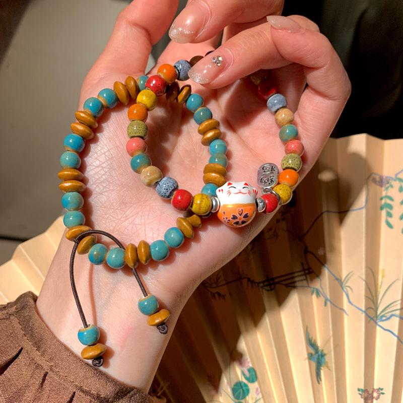 Милый мультяшный браслет с изображением счастливого кота для женщин и девочек, цветные эластичные браслеты с бусинами, керамические браслеты с подвесками в виде кота, ювелирные изделия, подарки