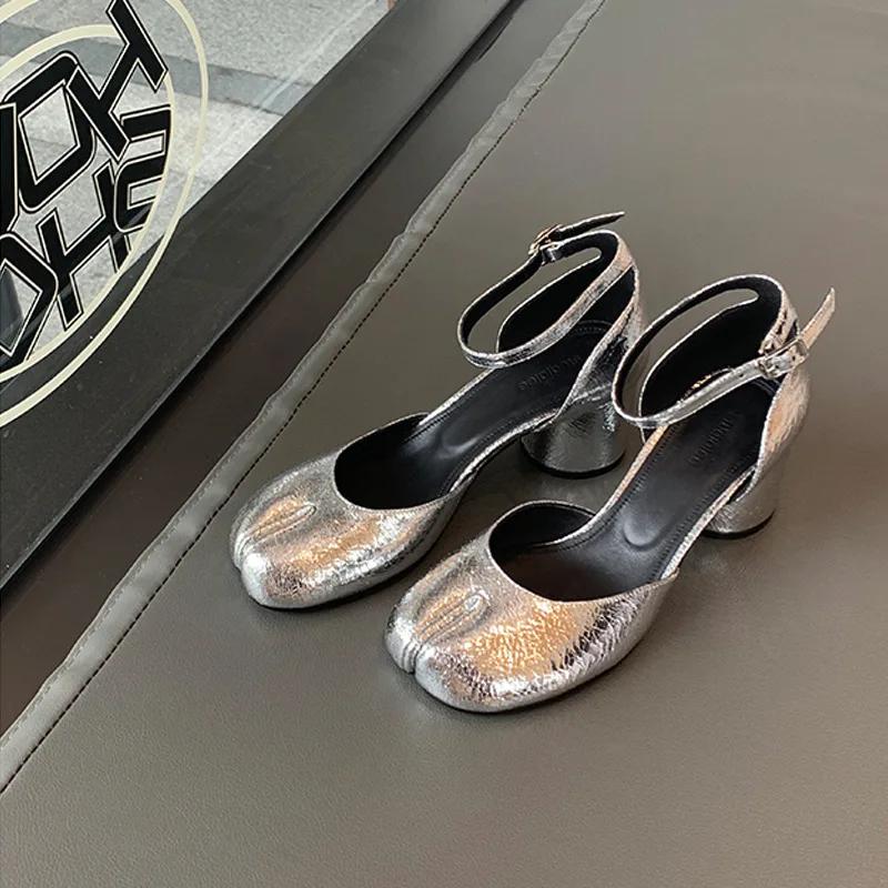 Fashion Women Shoes Sliver Leather Dress Square Head Split Toe Shoes Women Shallow Buckle Soft Sole Shoes