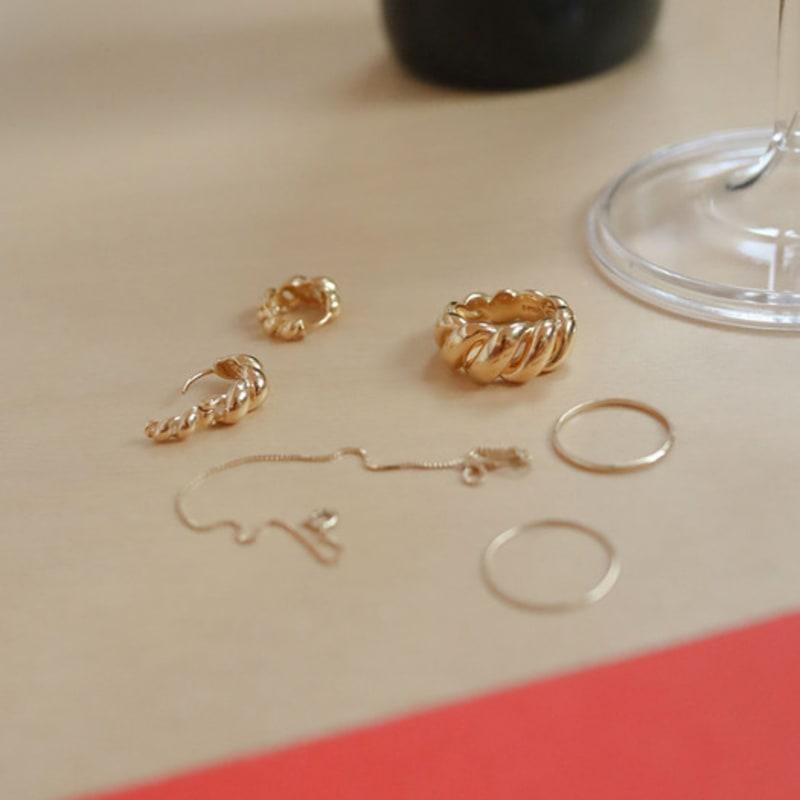 modernlike 14k gold-filled silver bold nut one-touch earrings