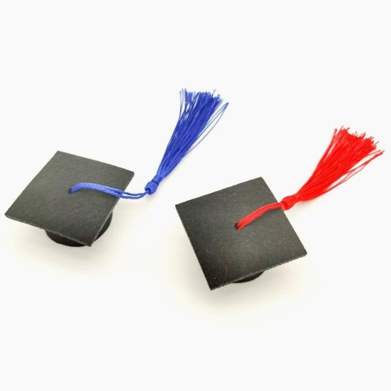 25 шт. мини-шапочек для выпускников, фетровая маленькая шляпа доктора с золотыми кисточками, крышка для бутылки, кекс