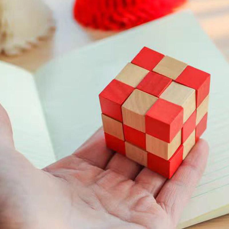 Wooden Twisting Snake Puzzle Cube Educational Toys Lu Ban Lock Brain Teasers For Children Teens Mind Game Iq Challenge