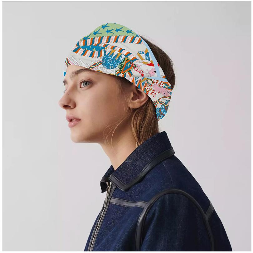 Шелковый платок женский с принтом танцующей лисы, квадратный платок на голову, эшарп, шелковый фуляр, женский, накидка, пляжная шаль, бандана, женский хиджаб, 90 см