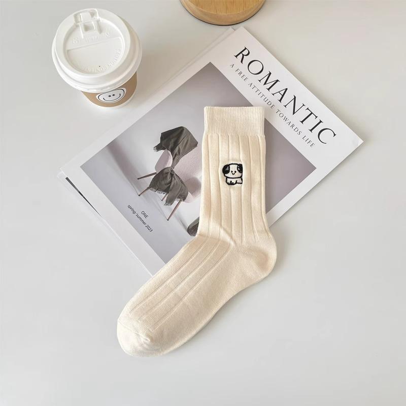 Женские милые осенние и зимние повседневные носки средней длины с вышитым щенком, модные хлопковые носки для девочек