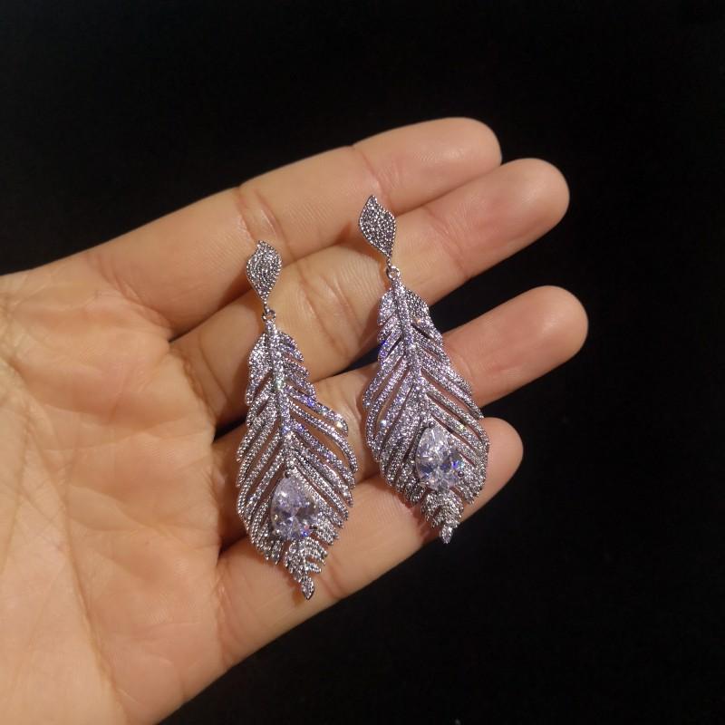 Micro Pave Cubic Zirconia Leaf Pendant Earrings Silver Needle White Feather Earring Water Drop Dangle Jewelry Fashion Eardrop