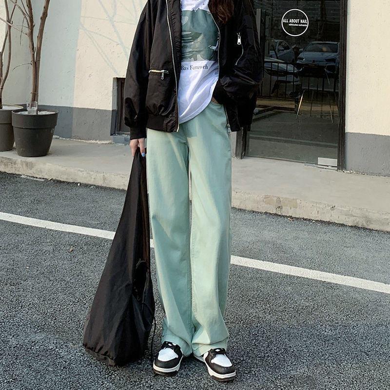 Женские джинсы с высокой талией и широкими штанинами — повседневный стиль осень/зима