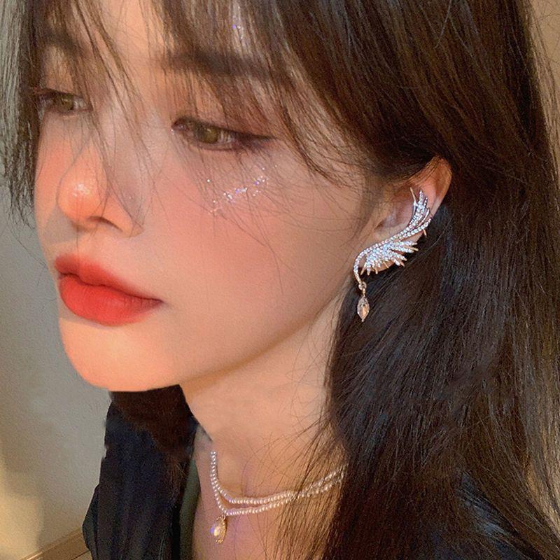 Элегантные серьги-каффы в форме крыльев ангела — модный стиль 2020 года для женщин