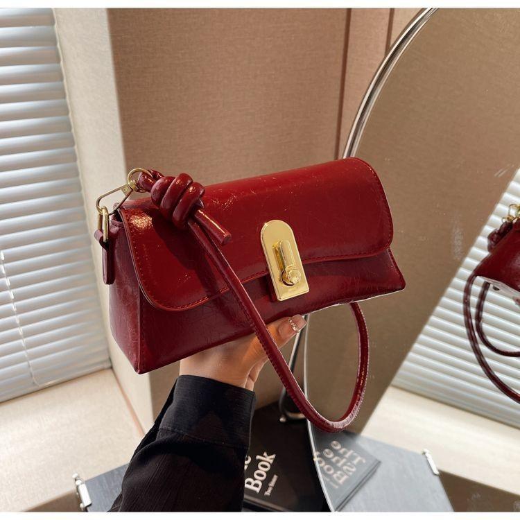 Ielgy Retro All-Match Trendy Fashion Casual One-Shoulder Messenger Ladies Small Square Bag