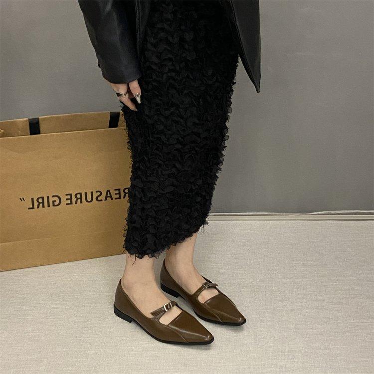 Остроконечные темпераментные туфли Мэри Джейн, женские туфли, новинка весны и осени 2024 года, французские туфли на низком каблуке для позднего вечера, маленькие кожаные туфли