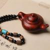 Маленький чайник-украшение из сандалового дерева: Портативный деревянный подвеска-поделка