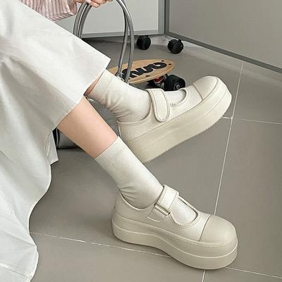 Женская обувь – Кроссовки