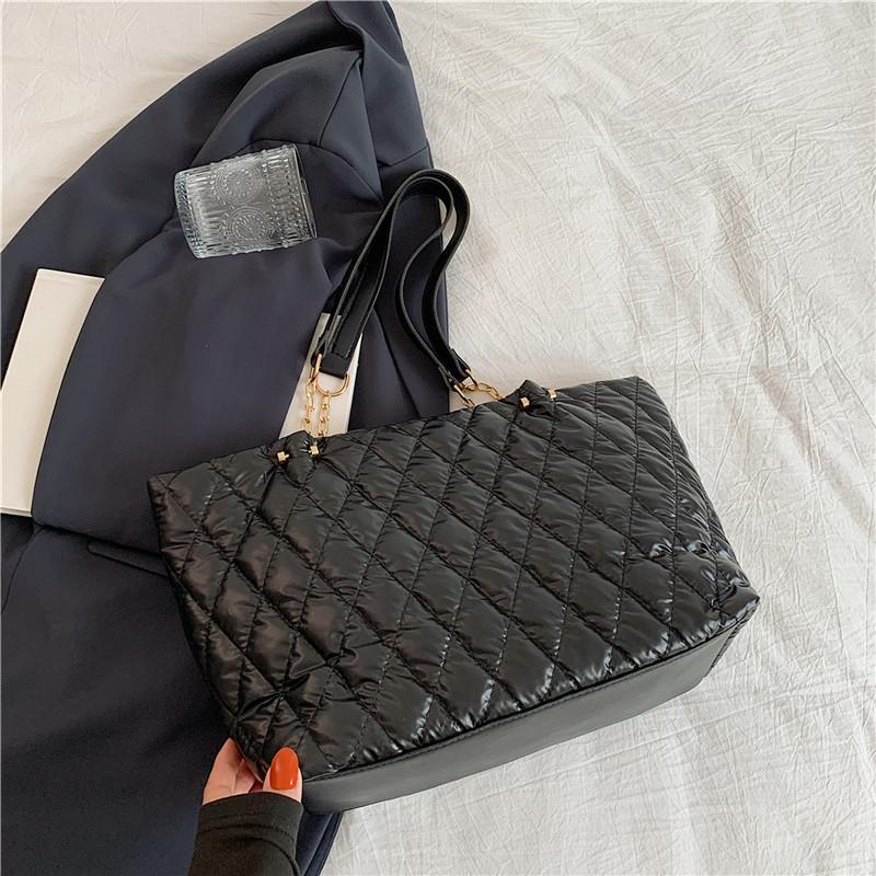 Stylish And Trendy 2024 Summer New Large Capacity Casual Crossbody Tote Bag For Women