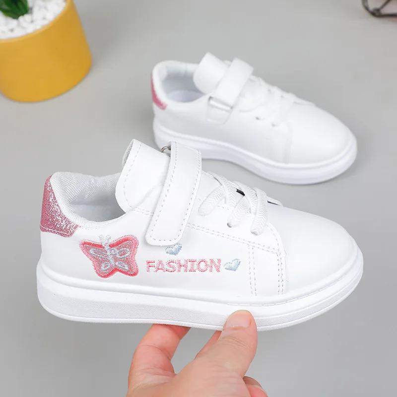 Модная весенне-осенняя детская повседневная обувь 2025 с вышивкой в виде бабочки, модные стили, балетки для девочек, детские кроссовки