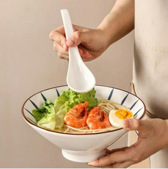 Чисто-белая керамическая ложка для супа и риса, устойчивая к высоким температурам