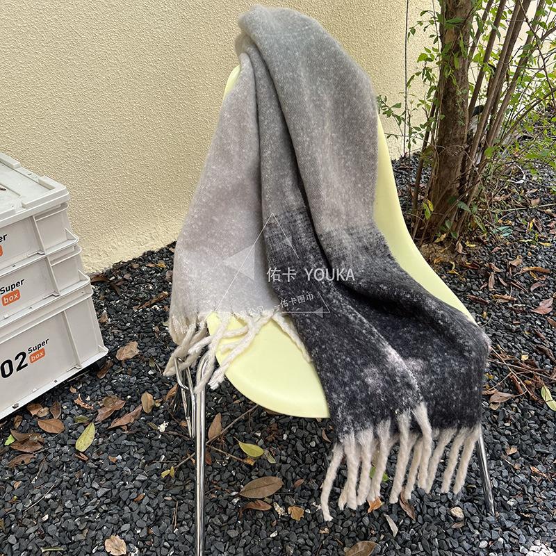 Autumn and Winter New Casual Fashion Sense Versatile Thickened Shawl Guochao Warm Imitation Cashmere Gradual Change Contrasting Color Cape Scarf