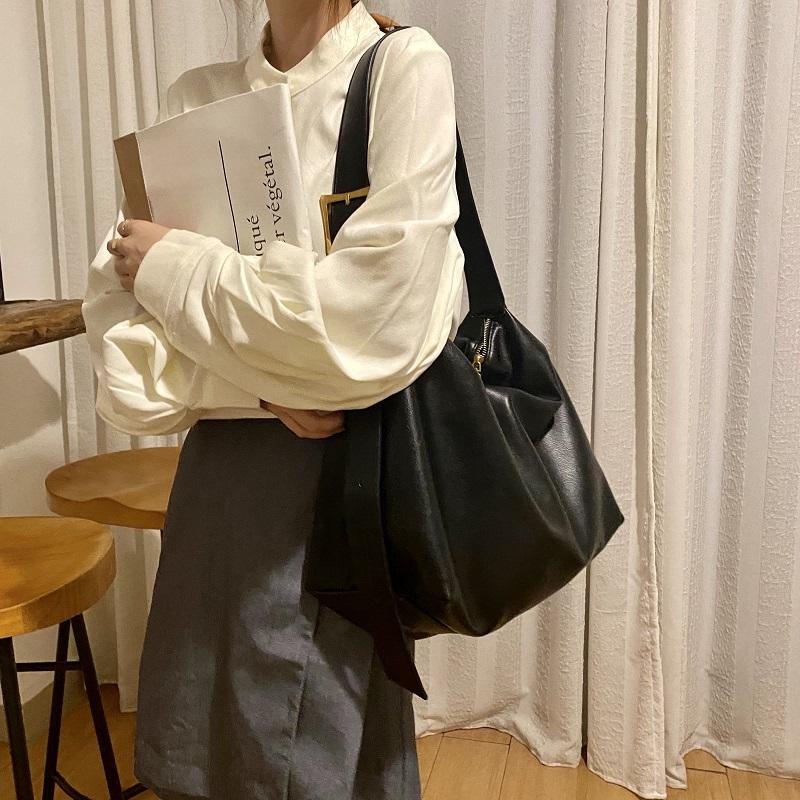 IELGY Женские сумки через плечо, большая вместимость, черные, универсальные, корейская версия, на одно плечо, для сына и мамы, простые повседневные