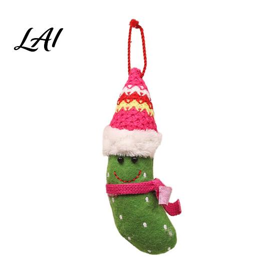Festive Party Tree Decor Christmas Pickle Ornament for Tree Plush Decoration with Santa Hat Soft Charms Funny Green Cucumber Hanging German