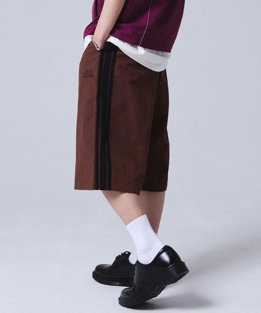 TRAVEL Nylon Line Tape Shorts Red Brown