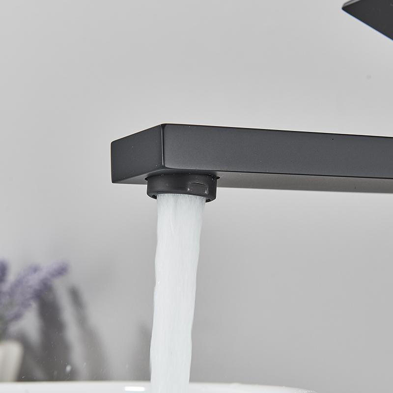 Квадратный смеситель для раковины из матового золота, для ванной комнаты, устанавливаемый на столешницу, смеситель для умывальника, однорычажный, смеситель горячей и холодной воды