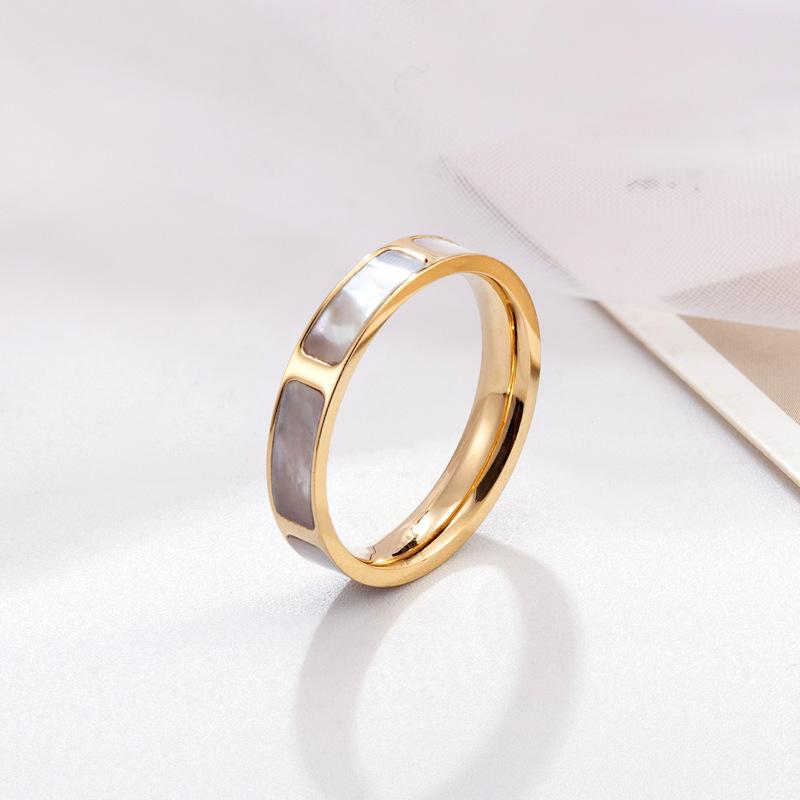 Европейское и американское женское кольцо из белого перламутра - Легкая роскошь, покрытие из 14-каратного золота, титановая сталь