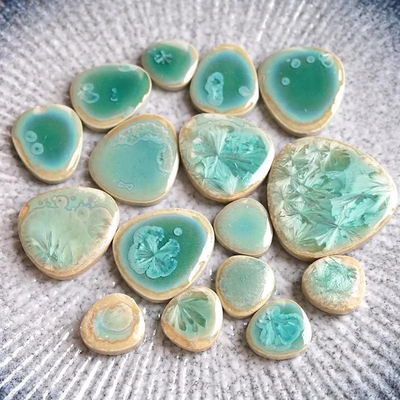 100g DIY Ceramic Mosaic Tiles Glass Leaf Petal Shape Handmade Ornaments Tiles Wall Crafts Crystal for Decorative Material Cerh1