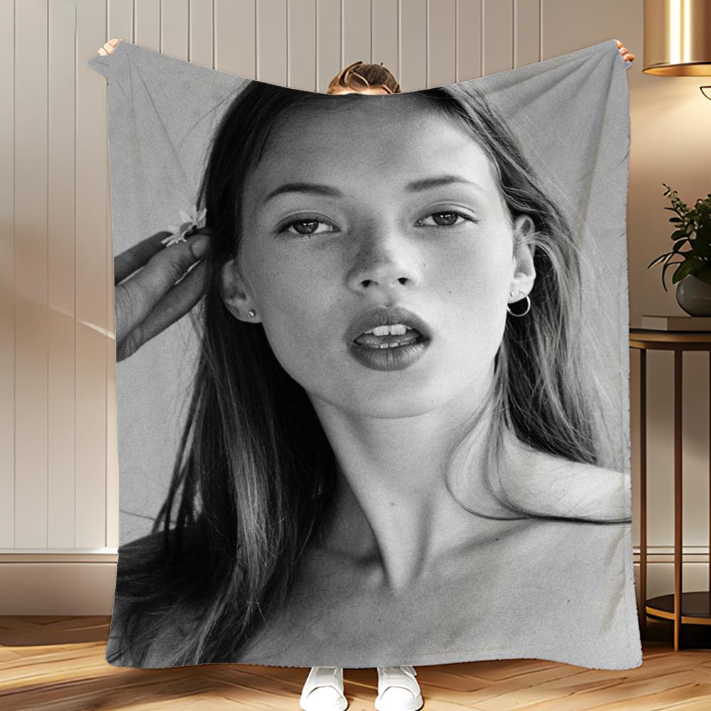 fashion icon Kate Ann Moss Throw Soft Coral Fleece Blanket 310gsm Fluffy Warm Throw for Sofa Bed Couch Bedroom Decor