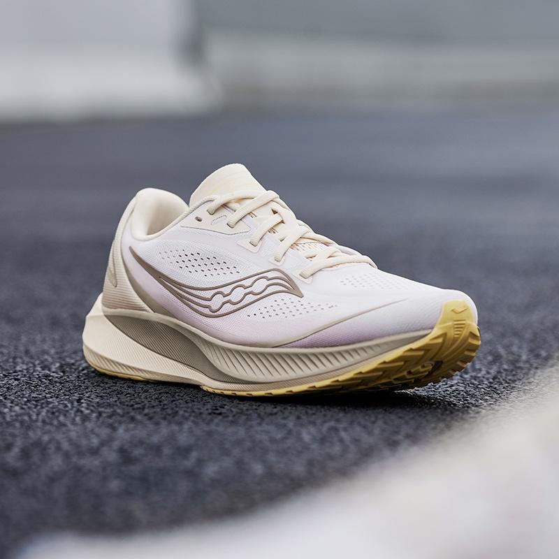 Saucony Low top Lightweight Training Cushioning Running Shoes Men's Beige Coffee Caffeine S28214-3