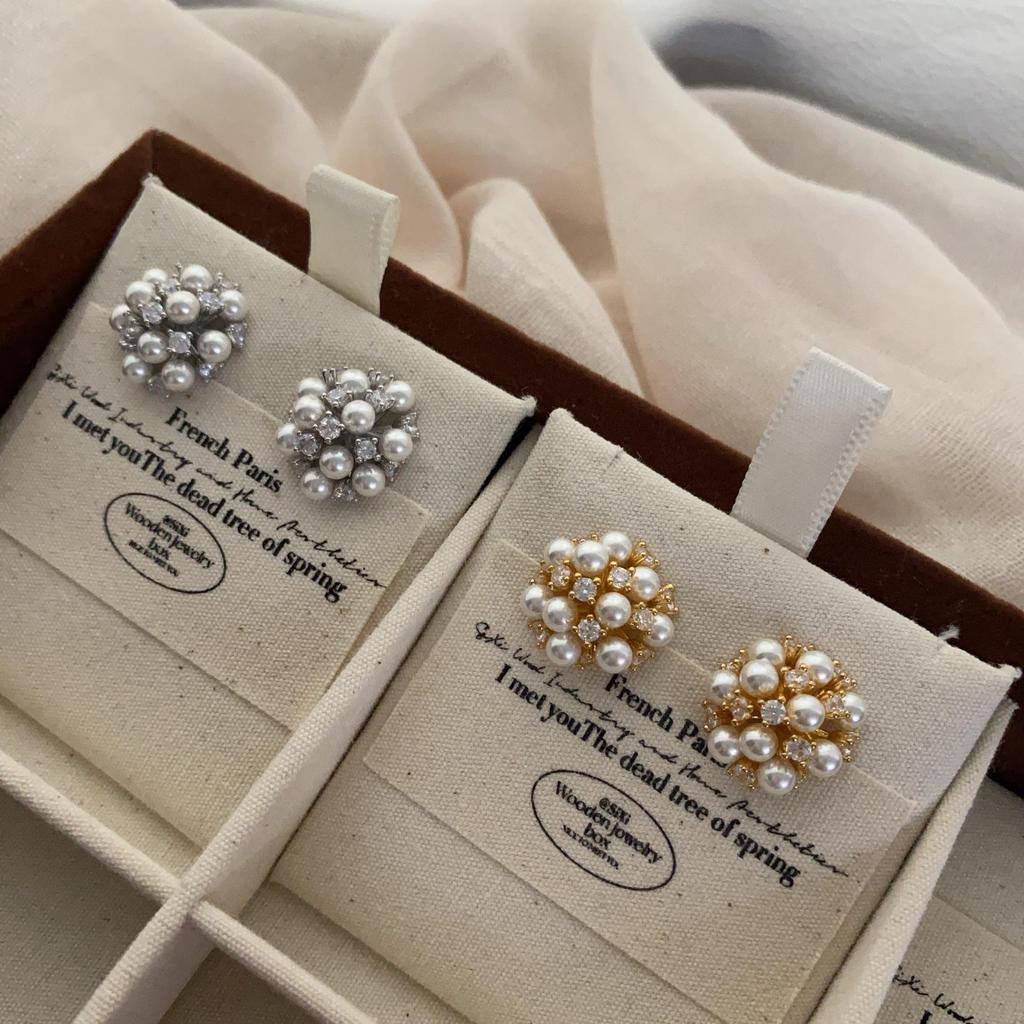 Pearl Ball Cute Playful Stud Earrings Spring And Summer French Retro Versatile Small Fresh Commuter Pearl Earrings