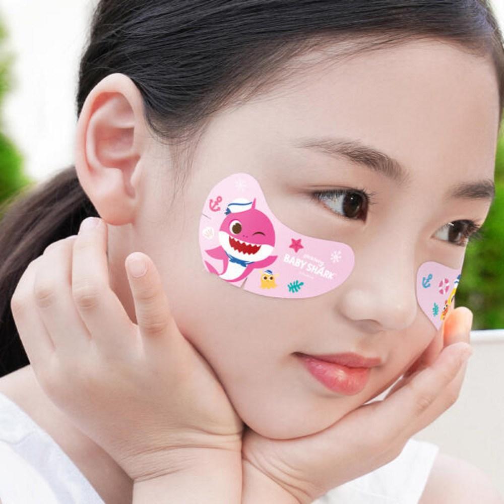 Пластырь Storyners Pinkfong Baby Shark UV Protection, 1 шт.
