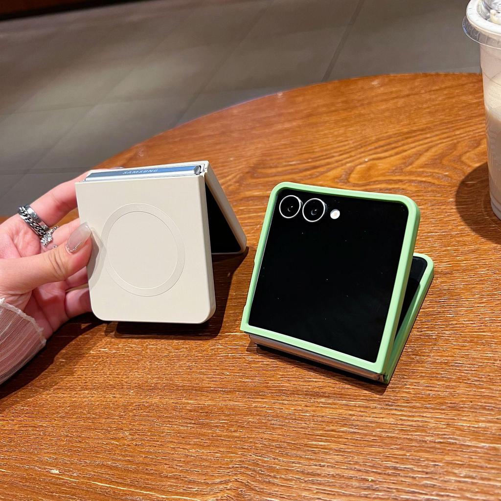 Магнитный складной противоударный чехол для телефона Samsung Z Flip7/6