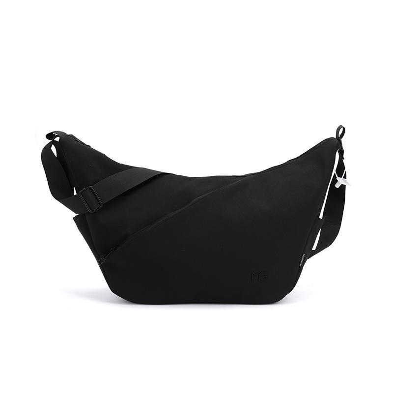 Trend Simple Solid Color Sports Style Large Capacity Dumpling Bag Light Travel Leisure High Sense Messenger Women's Bag