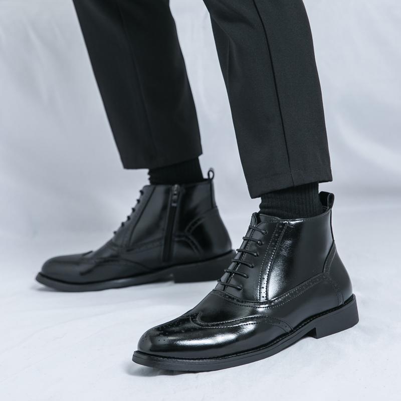 Men Brogues Boots Motorcycle Casual Ankle Boots Wingtip Dress Formal High Top Black White Leather Boots Over Sized