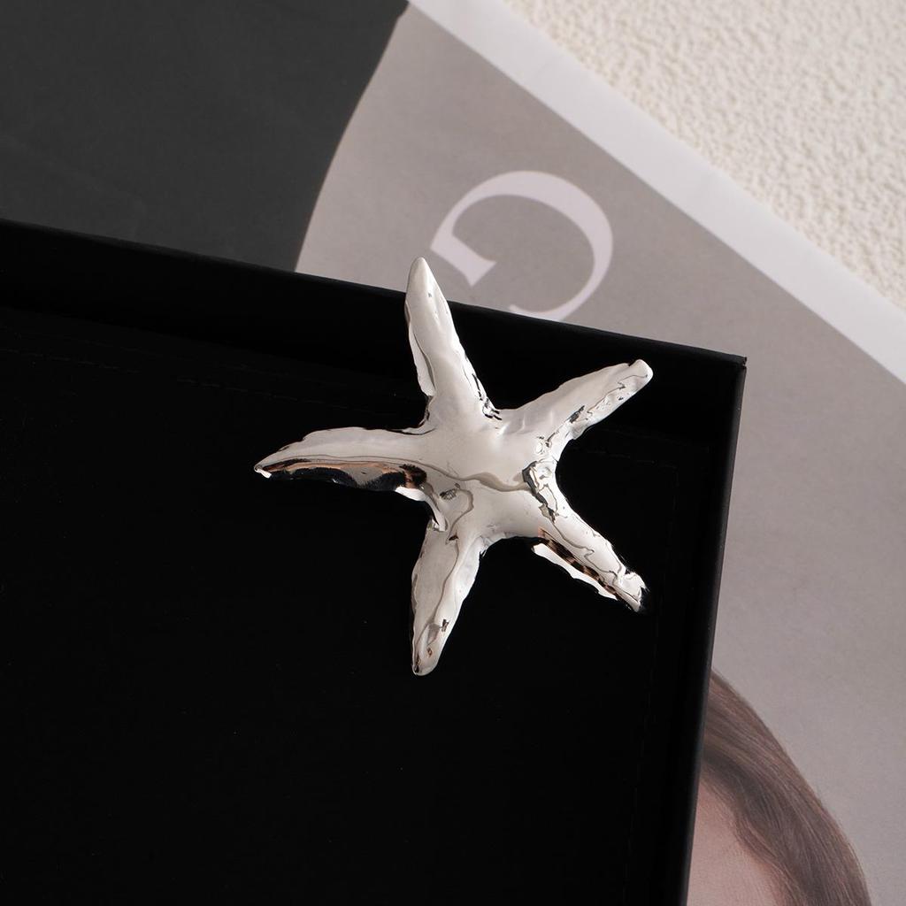 Брошь из нержавеющей стали Серебряная морская звезда - Высококлассный европейский и американский модный аксессуар