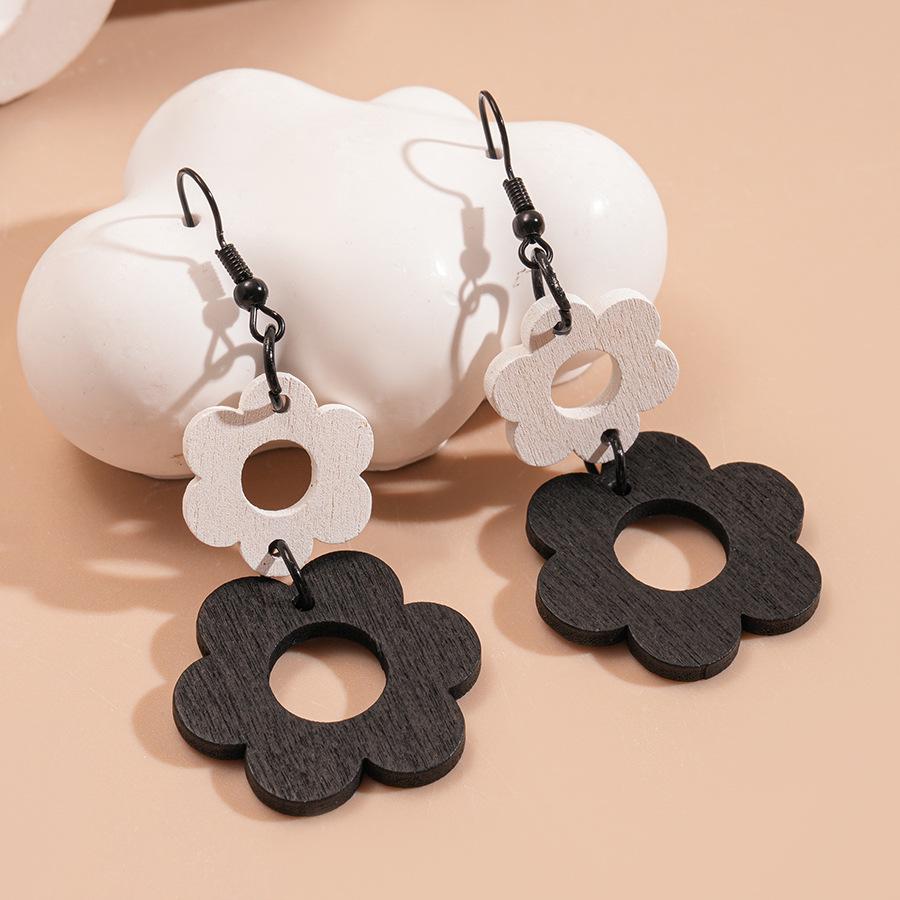 Роскошные серьги-кисточки с красными цветами: Стильные, Дорогие, Акцентные Серьги-Гвоздики для Женщин