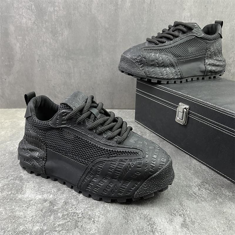 2025 New High End Men's Sneakers Mesh Breathable Outdoor Running Shoes Thick Soled Height Increasing Student Casual Shoes